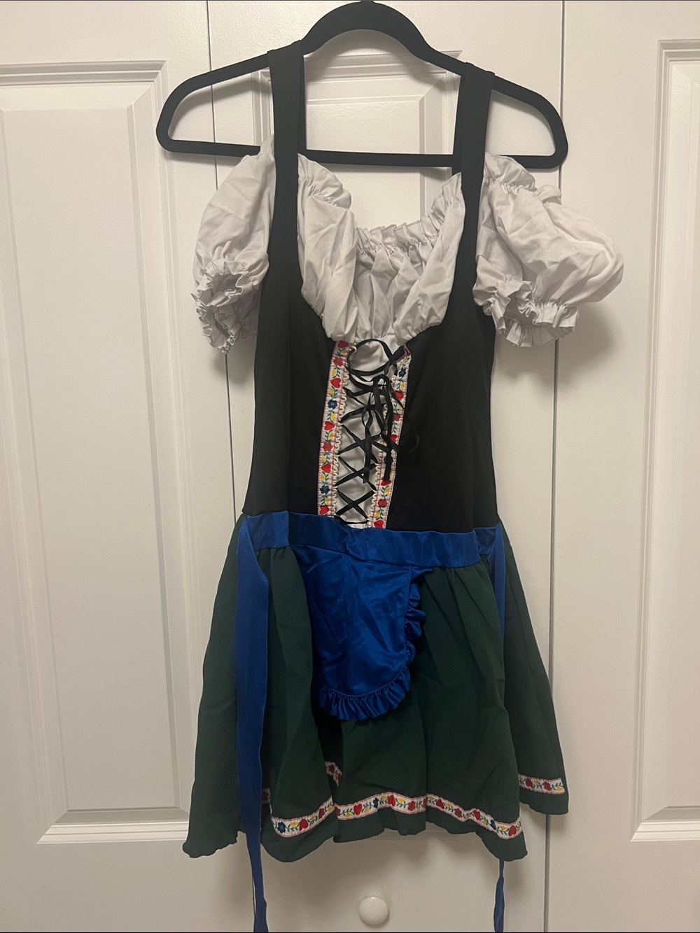 Halloween/Oktoberfest German Beer wench costume